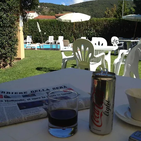 Gabbiano Azzurro 2 4* 마르시아나마리나