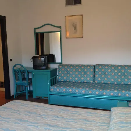 Gabbiano Azzurro 2 ホテル